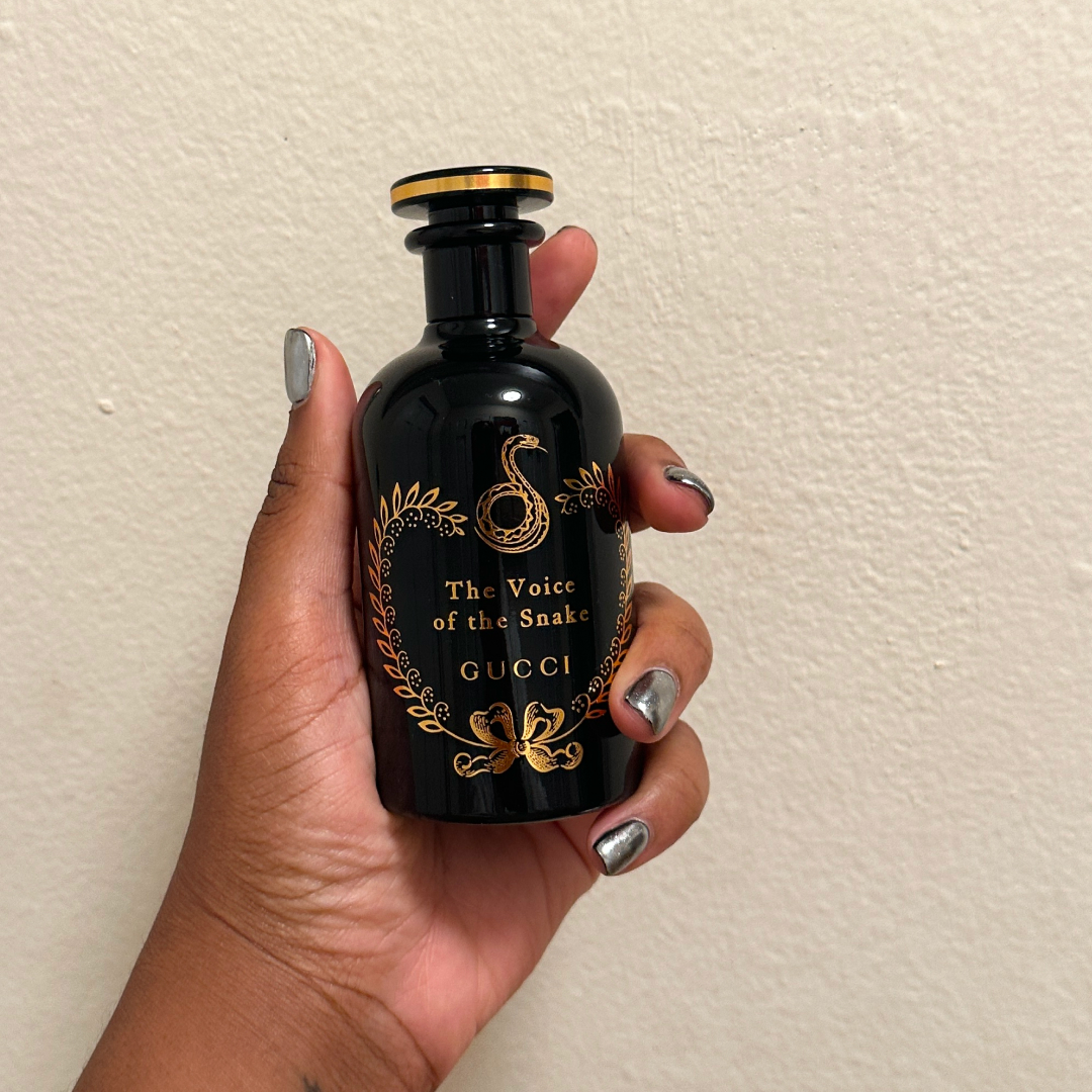 Ariel Baker testing Gucci The Alchemist&#039;s Garden The Voice of the Snake Eau de Parfum.