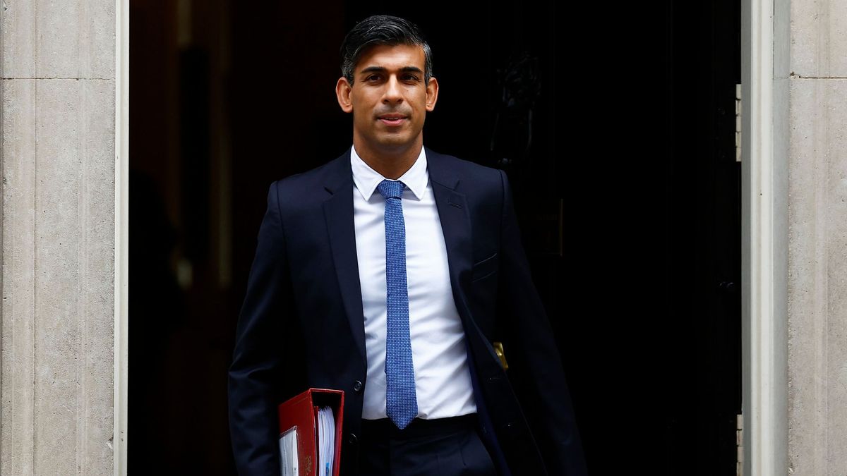 Industry backlash as Rishi Sunak waters down green pledges | The Week