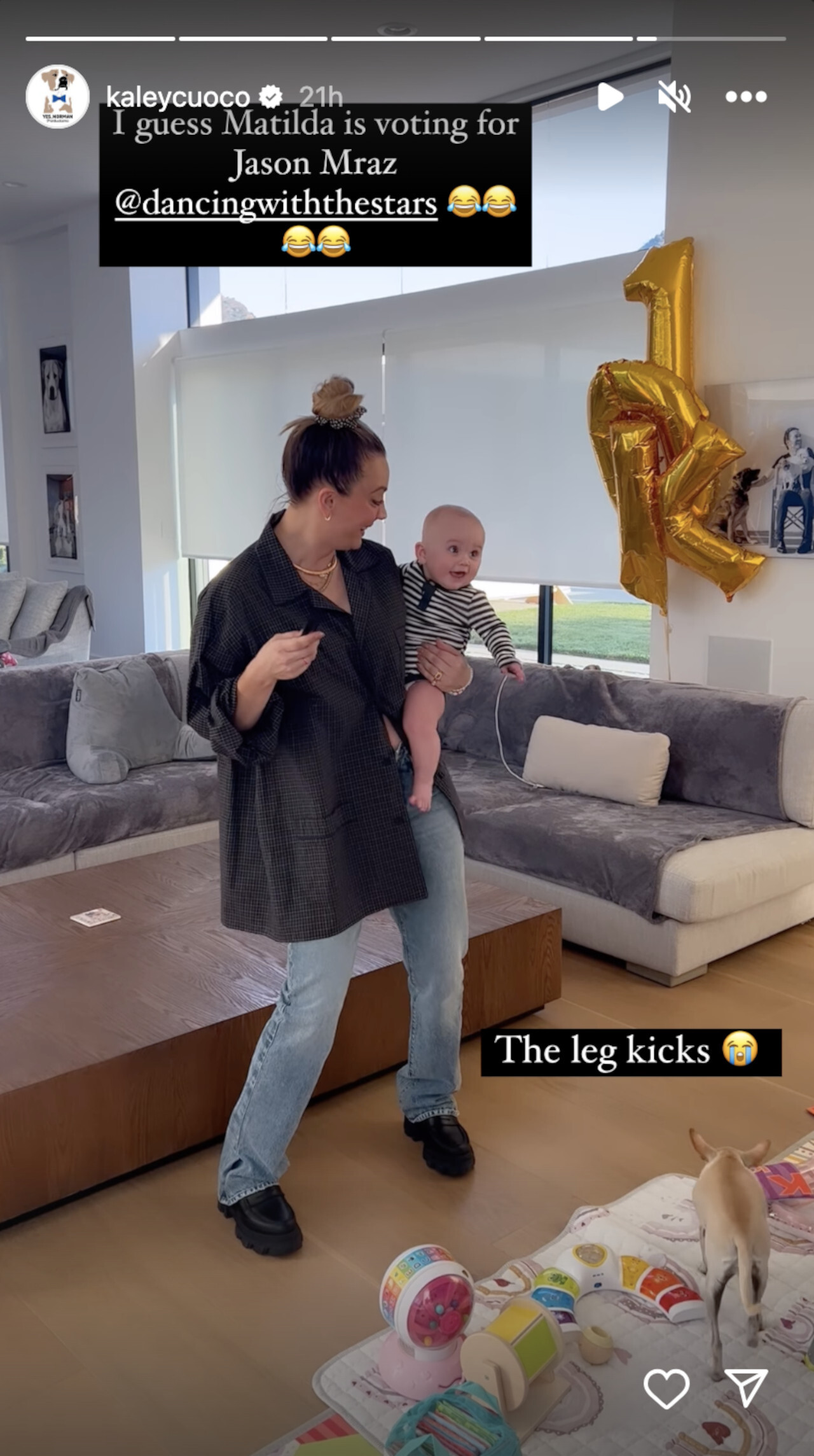 Kaley Cuoco Had A Cute Dance Session With Her Daughter While Watching ...