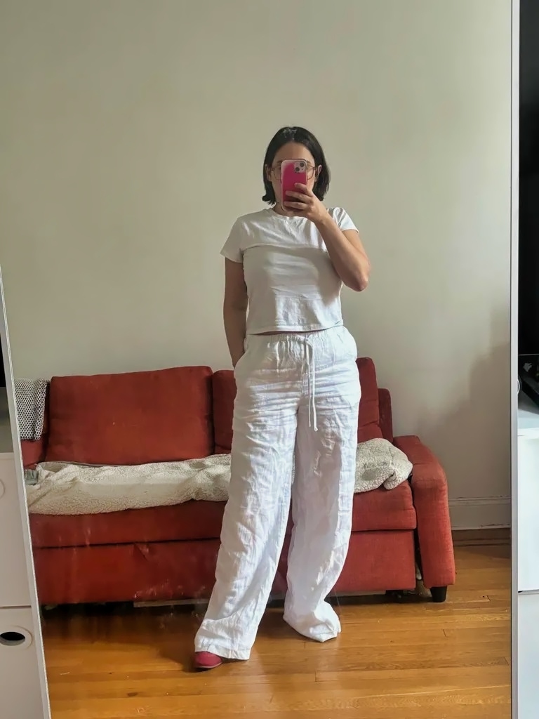 Julia Marzovilla tests the Caslon Easy Wide Leg Linen Pants