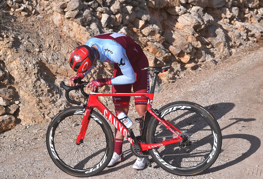 Tony Martin makes an adjustment