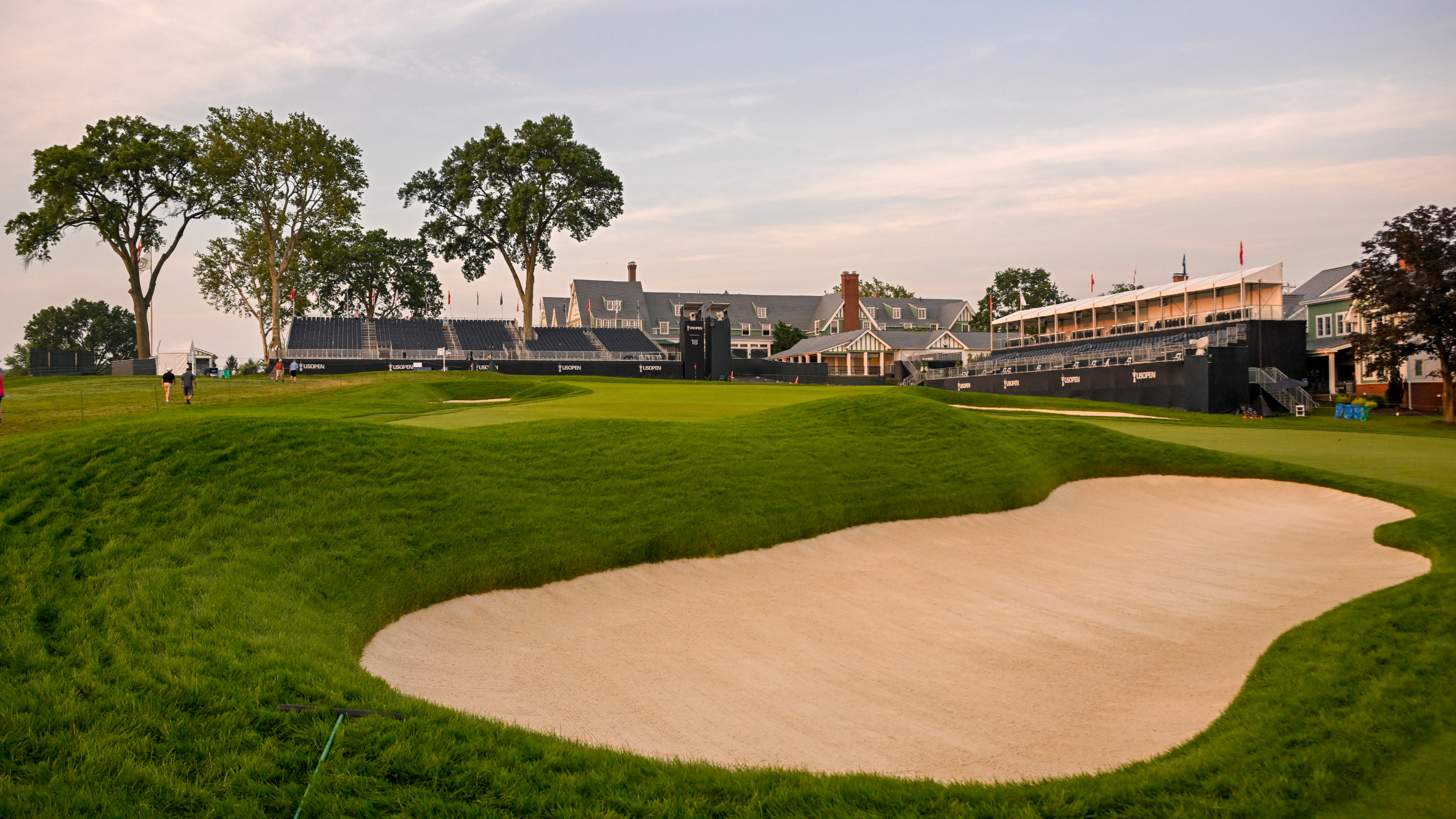 View of the 18th at Oakmont 