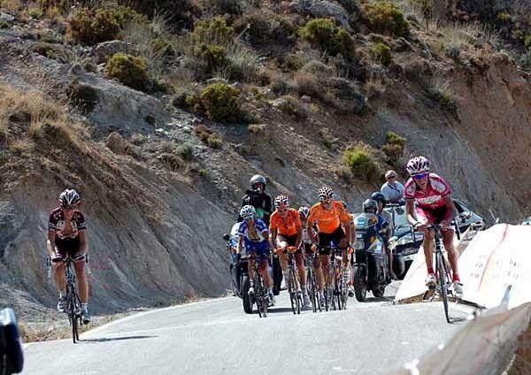 The Alto de Monachil looks like desert but the uphill was even tougher to deal with.