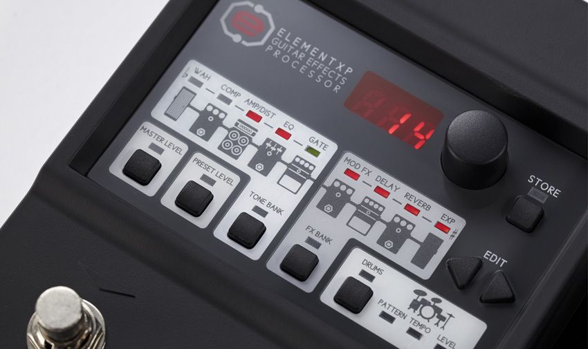 The Element XP's interface keeps things simple - it's just a shame the screen's so small