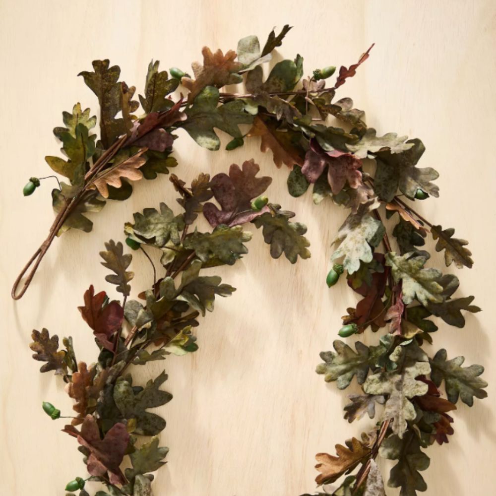 Oak leaf and acorn garland