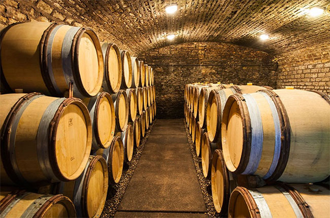 santenay white wines, Ch&acirc;teau de la Cr&eacute;e