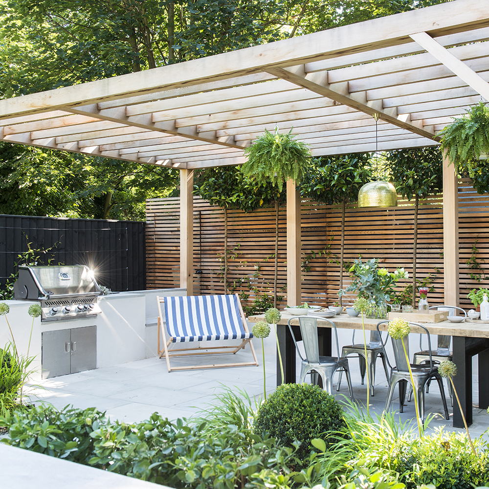 Inspirational Australian-style garden in London with kitchen-diner ...