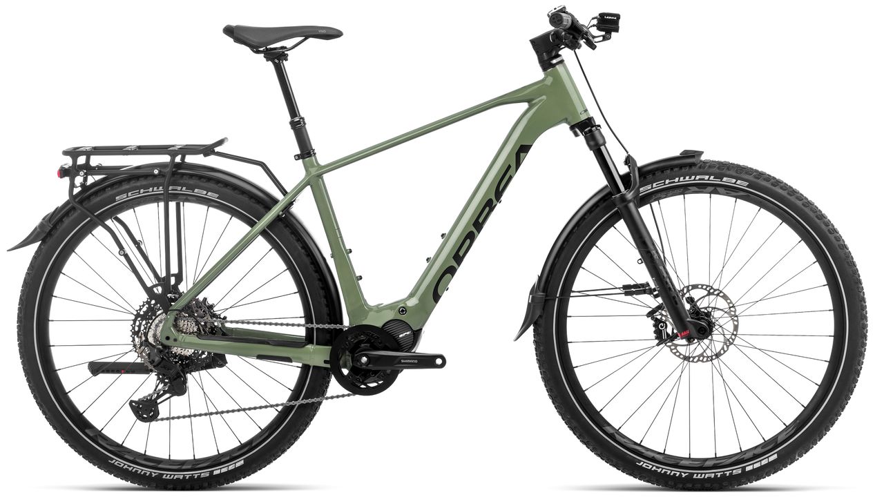 Orbea Kemen e-bike in green on a white background