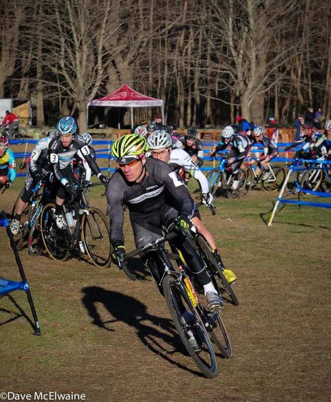 Mike Garrigan (Van Dessel) leading out the Elite Men