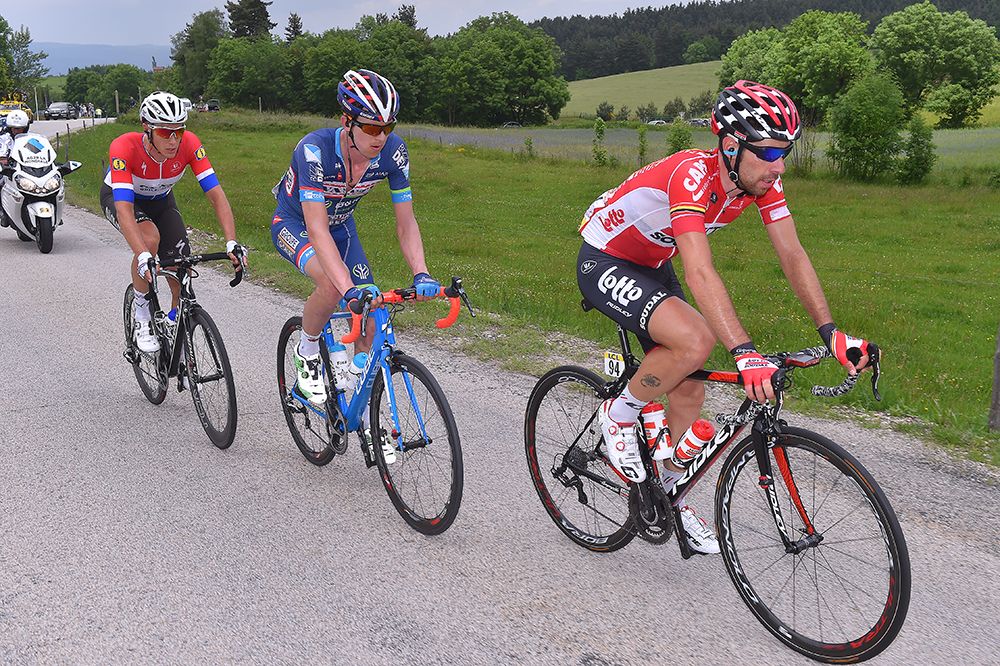 Thomas De Gendt (Lotto Soudal) followed by Dimitri Claeys (Wanty-Groupe Gobert) and Niki Terpstra (Etixx-QuickStep).