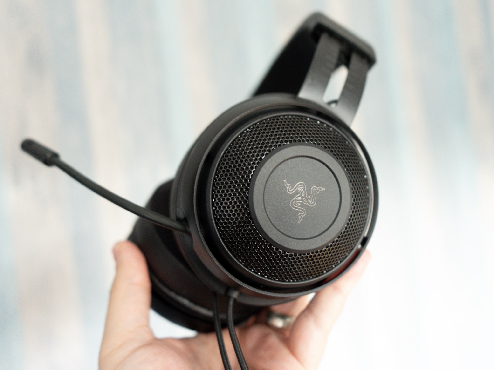 Razer kraken tournament best sale edition best mic settings