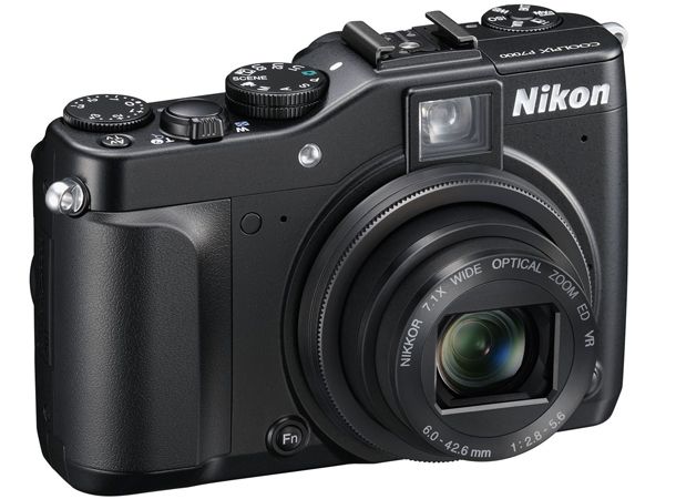 Nikon P7000 main