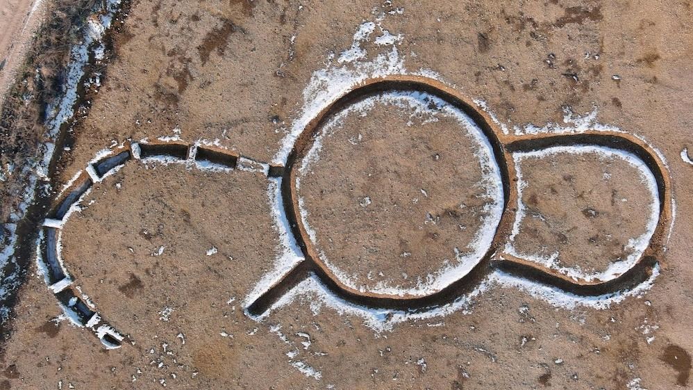 Remarkable Find: Mysterious Circular Monument Uncovered Near Two Necropolises in France
