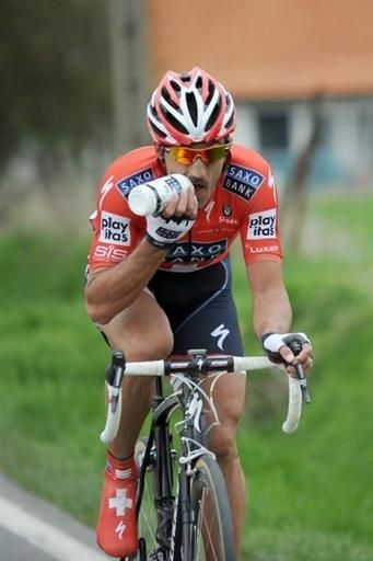 Race leader Fabian Cancellara (Saxo Bank) takes a drink