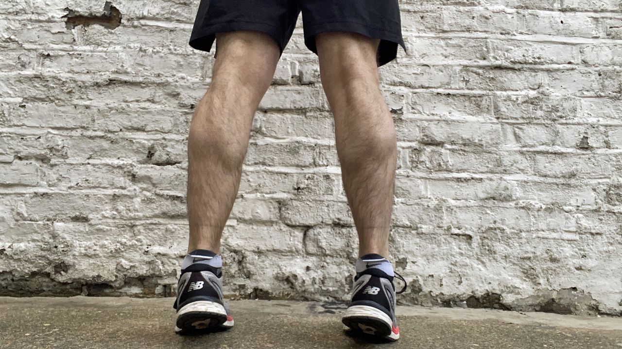 Man doing calf raises