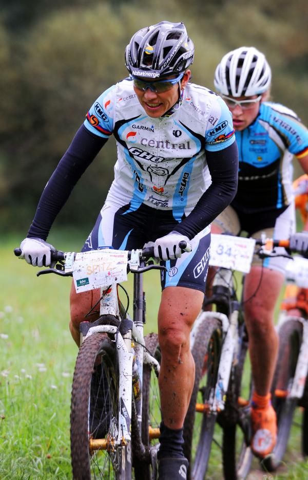 Sabine Spitz leads at the marathon national championships