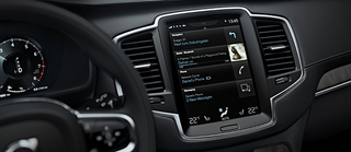 The dashboard infotainment system of the Volvo XC90.