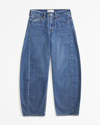 Mid Rise Barrel Jean