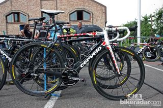 Ryder Hesjedal (Garmin-Sharp) is racing the 2012 Tour de France on this custom painted Cervélo R5ca.