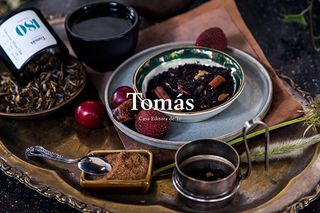 Tomas tea branding