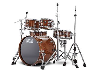 Chunky mounting hardware and 2.3mm triple-flanged hoops give the drums a positively weighty feel.