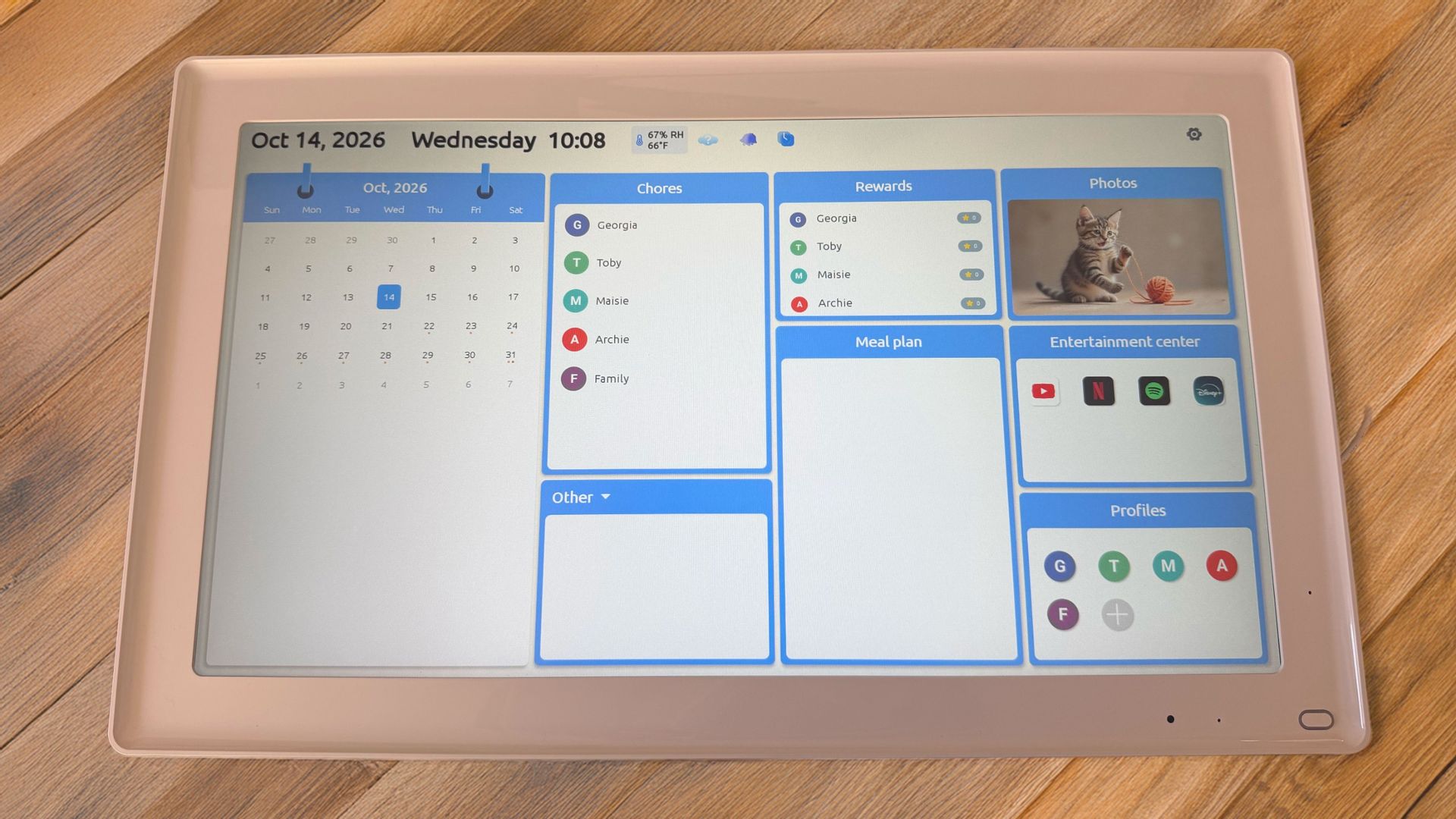 This digital calendar helped my chronically disorganised family function better