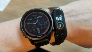 Viido fitness tracker vs Garmin