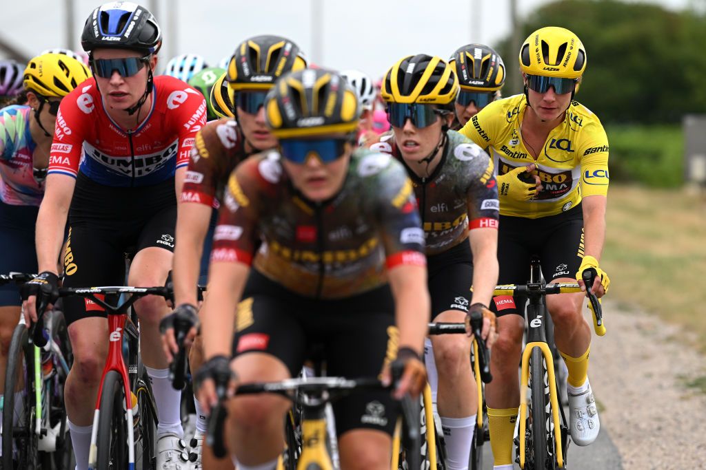 Marianne Vos was well protected during stage 3