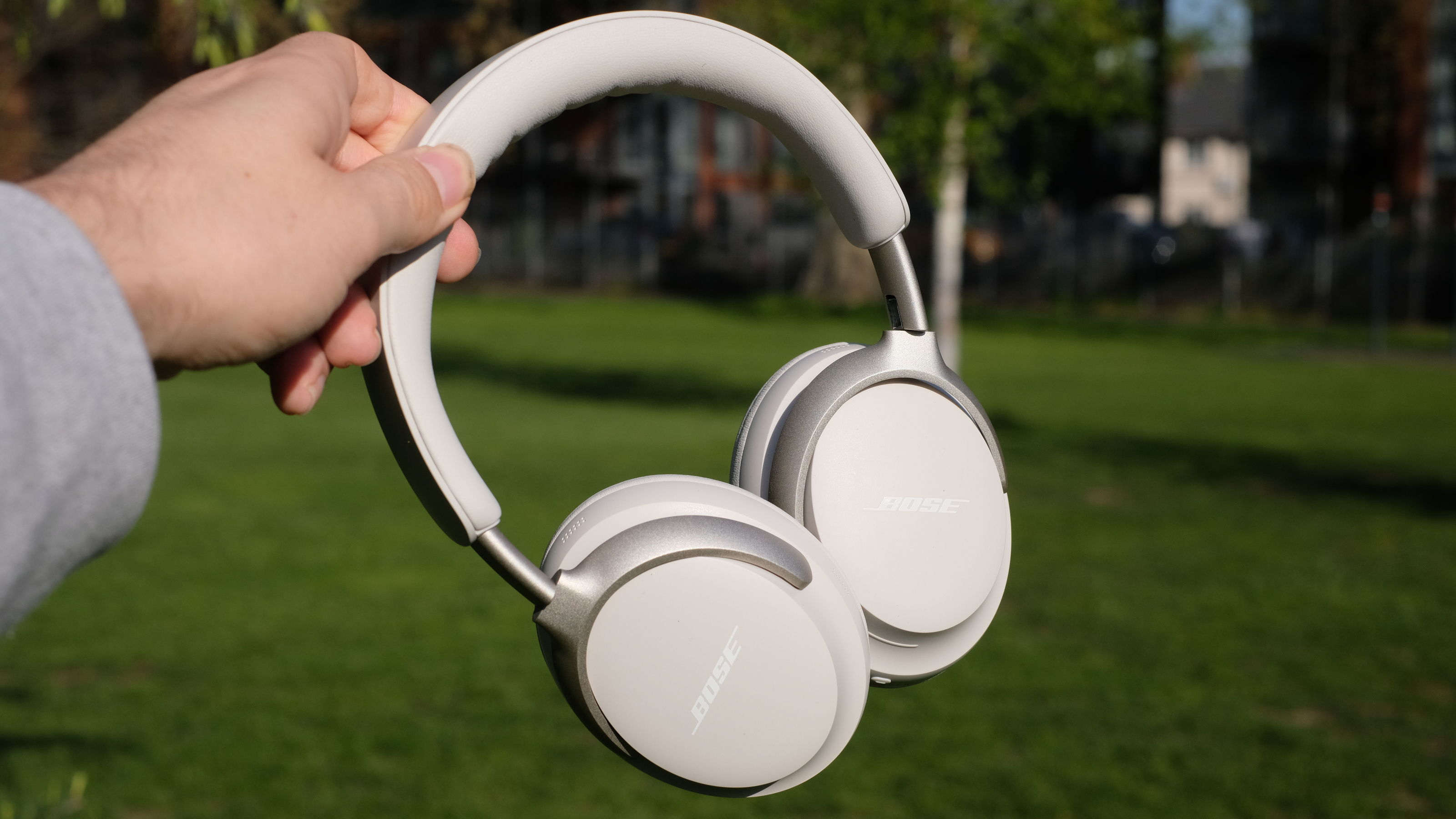 Photograph of Bose QuietComfort Ultra Headphones in white