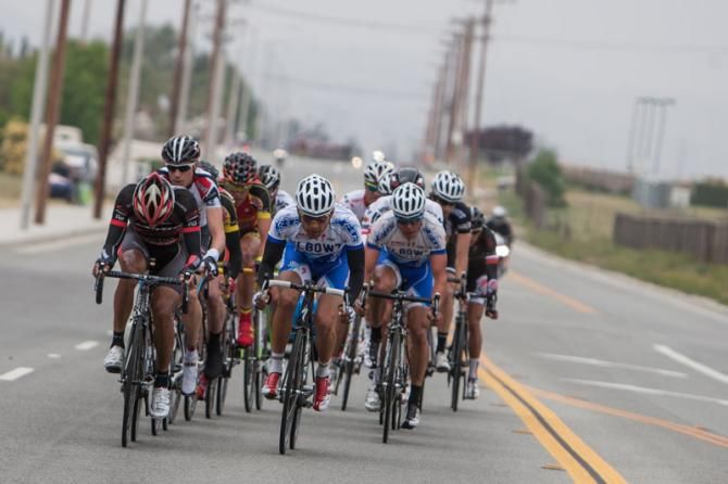 Another break in the mens race.