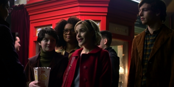 Chilling Adventures of Sabrina Michelle Gomez Lachlan Watson Jaz Sinclair Kiernan Shipka Ross Lynch