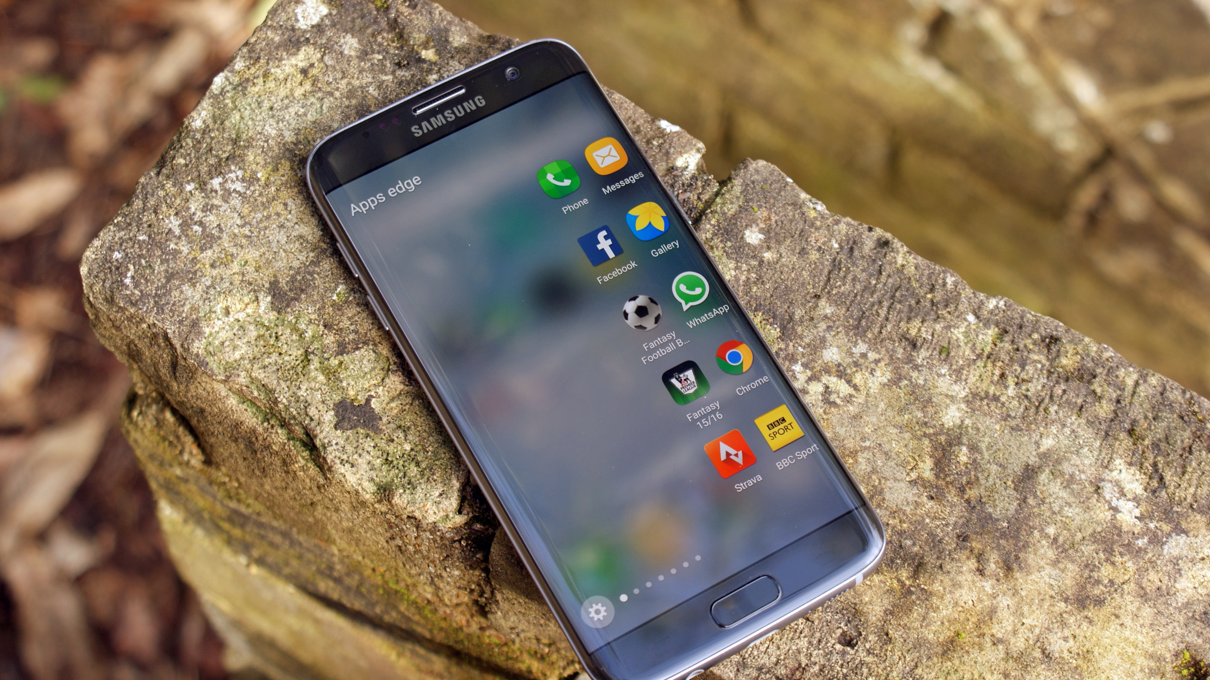 A Samsung Galaxy S7 Edge from the front, outside