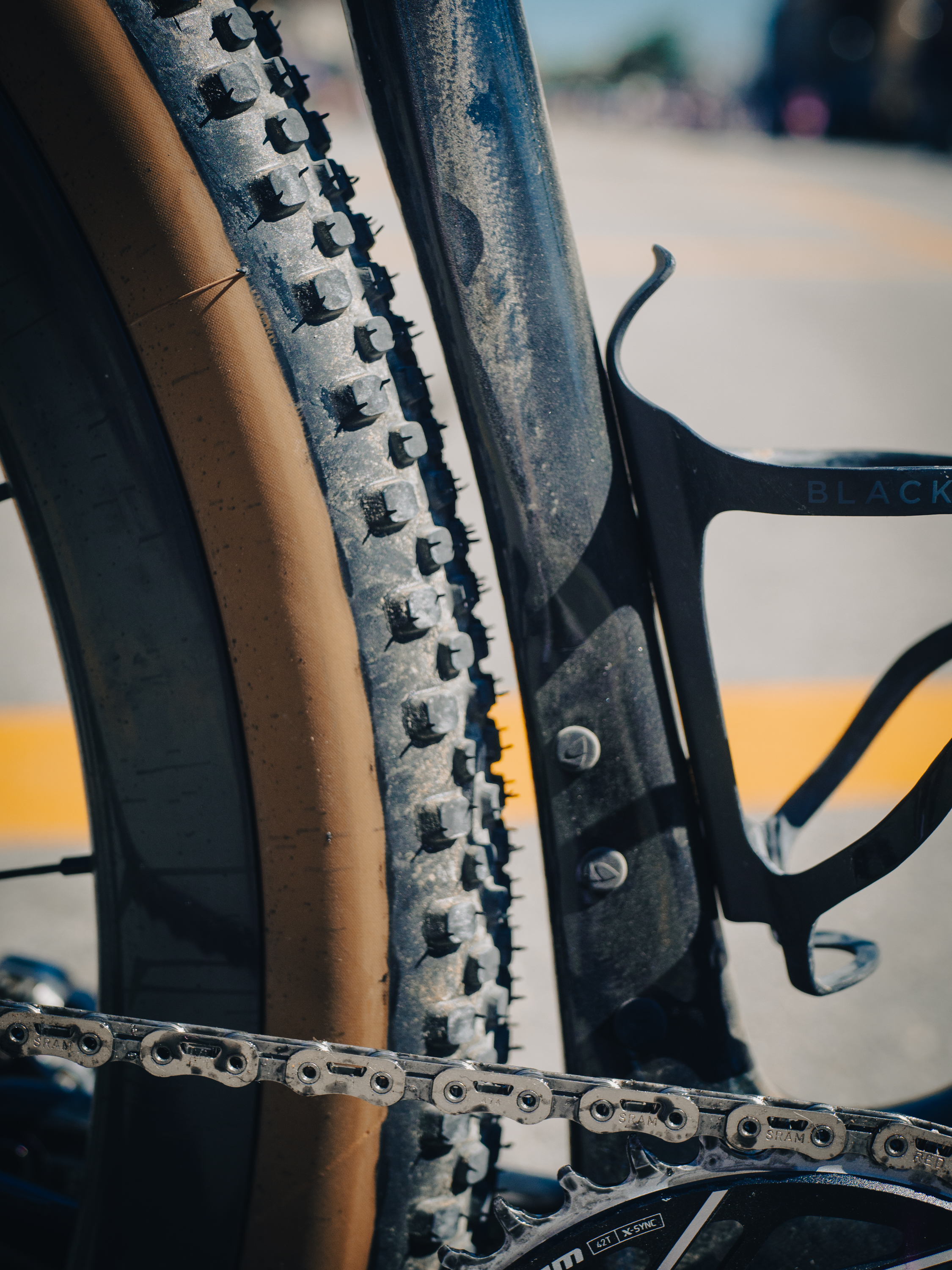 Factor Aluto gravel bike