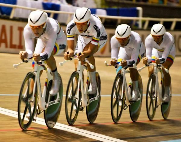 Colombia took fourth in the team pursuit.