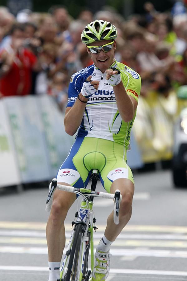 Dominik Nerz (Liquigas-Cannondale) takes second