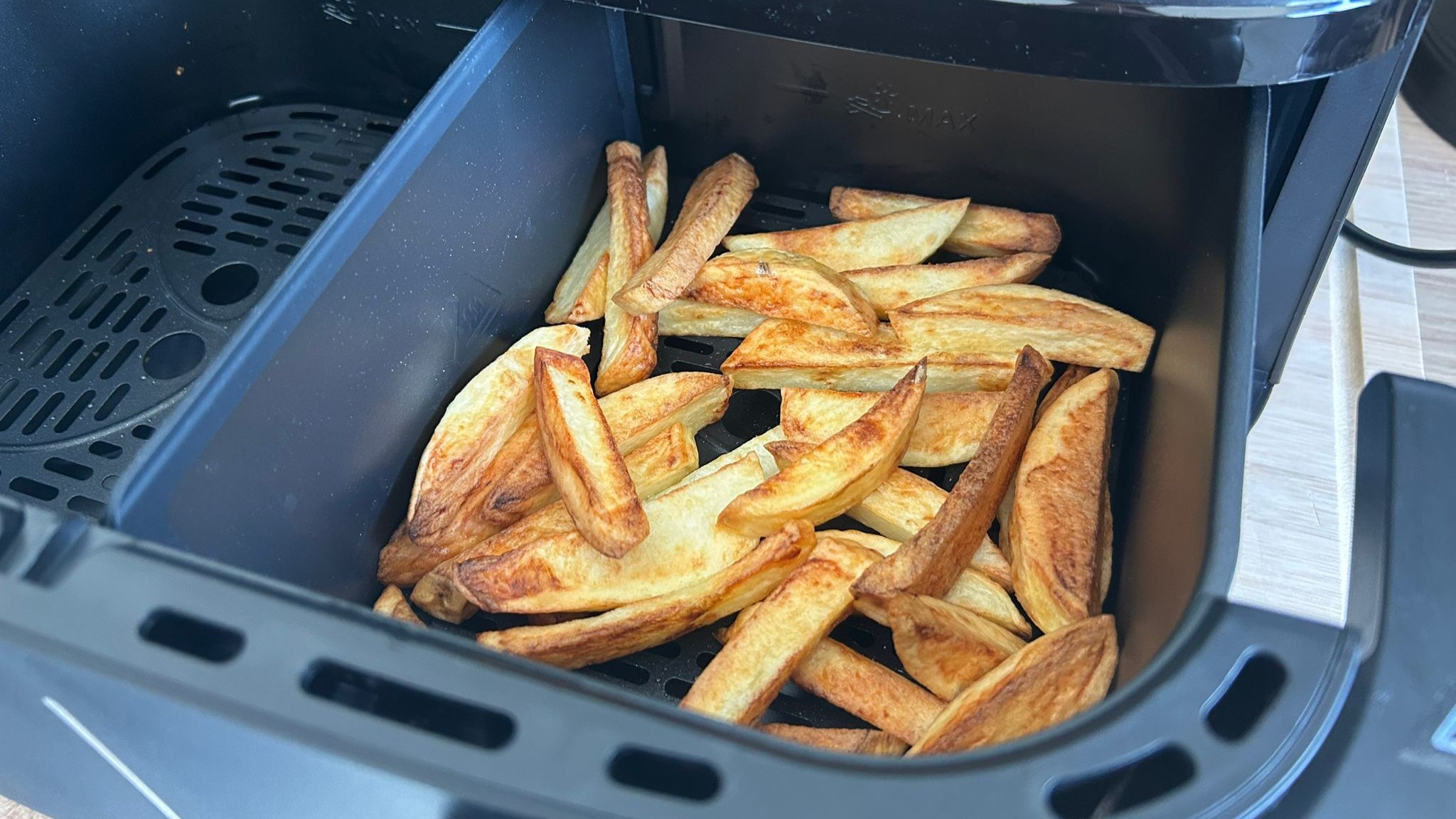 Fries cooked with Philips 1000 Series Dual Basket Air Fryer
