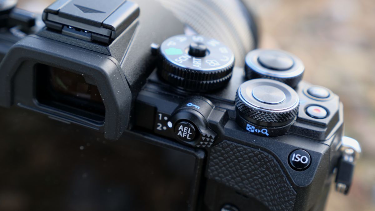 OM System OM-5