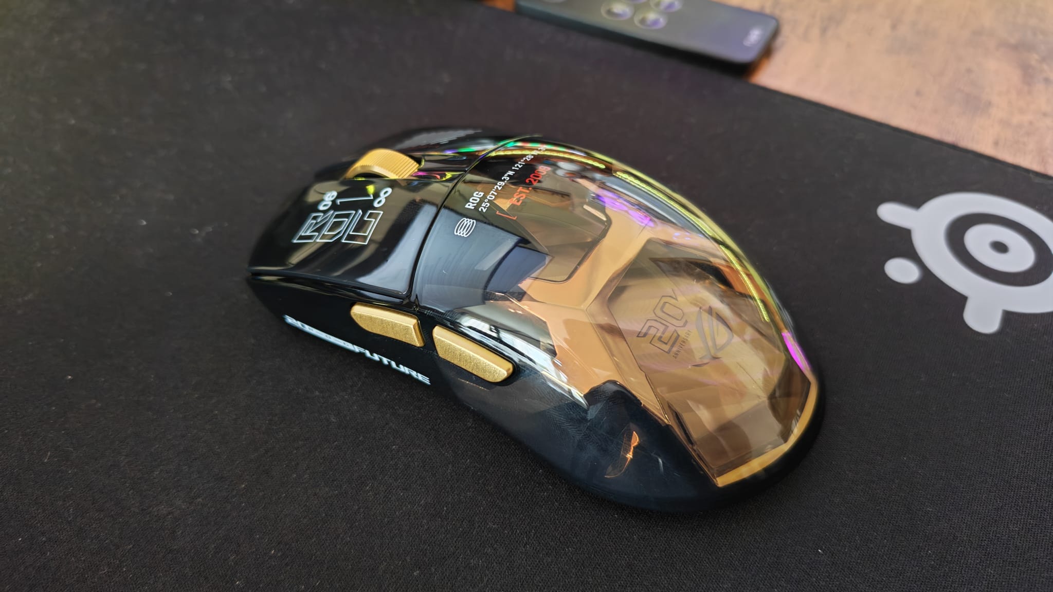 The gold casing shining from within the Asus ROG Harpe II Extreme Edition 20 review
