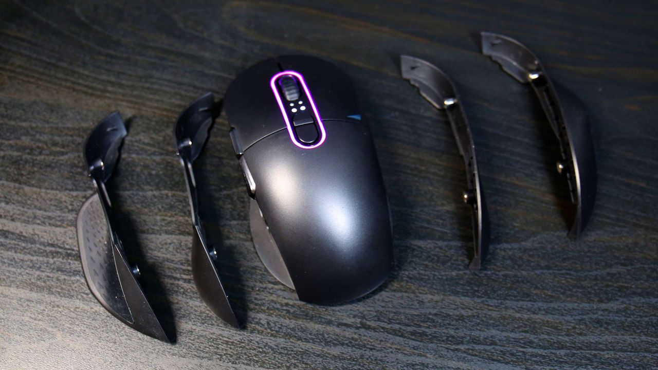 Mountain Makalu Max gaming mouse
