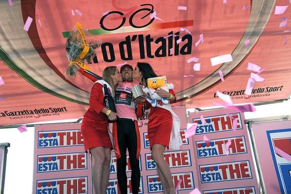 David Arroyo (Caisse d'Epargne) remains in the pink jersey after the Plan de Corones time trial.