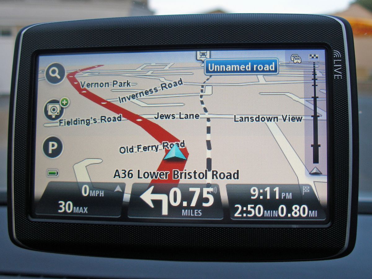 TomTom Go Live 825 Features and performance TomTom Go Live 825