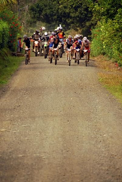 A temporary drop in pace by the leaders