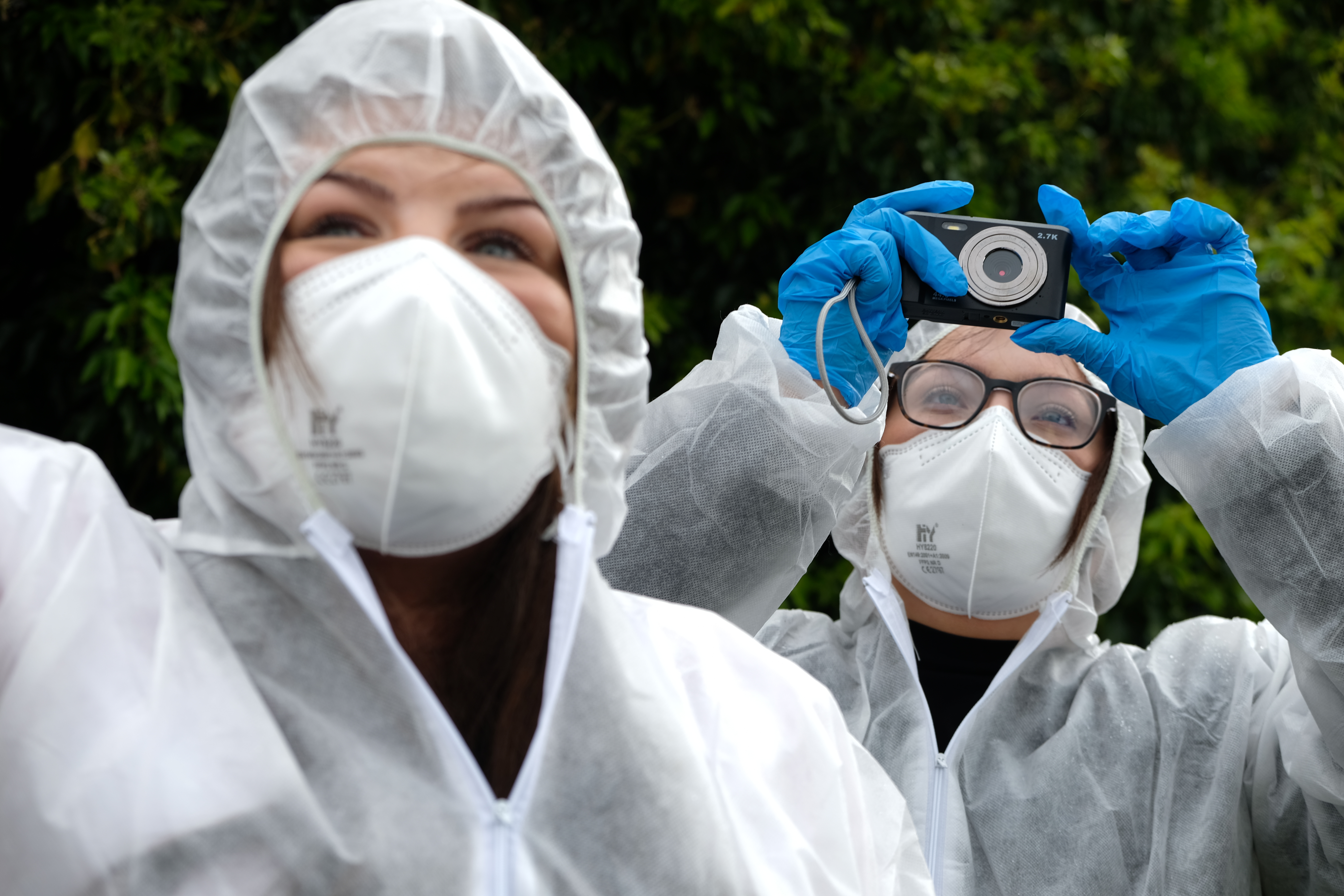 Tv tonight Budding detectives look for clues.