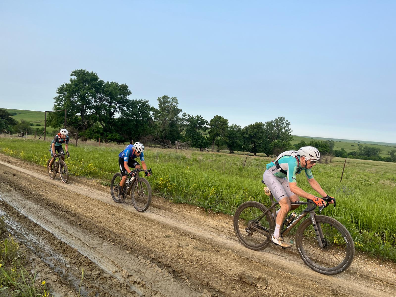 Photos on Divide Road from the men's elite race at Unbound 200 2025