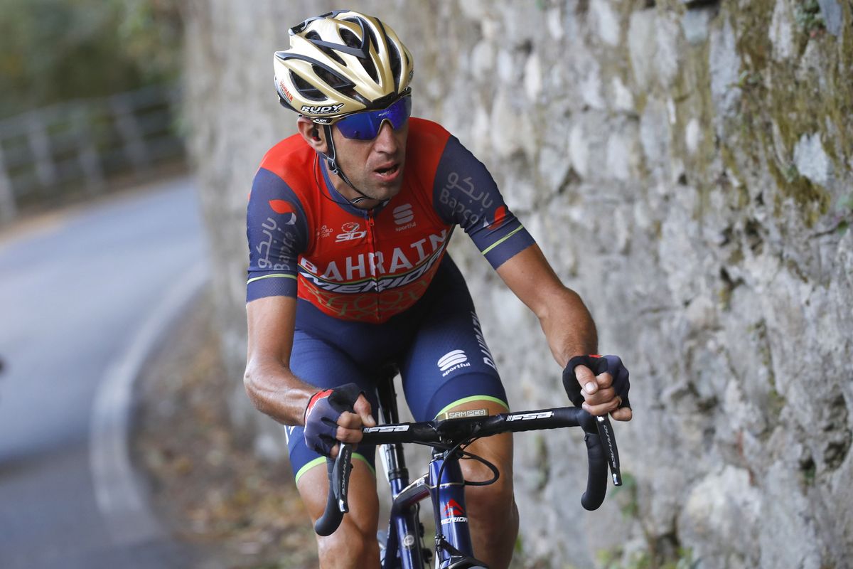 Vincenzo Nibali (Bahrain-Merida) on the attack