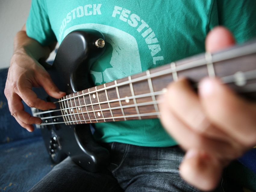 Bass guitar lessons: tutorials and gear-buying guides | MusicRadar