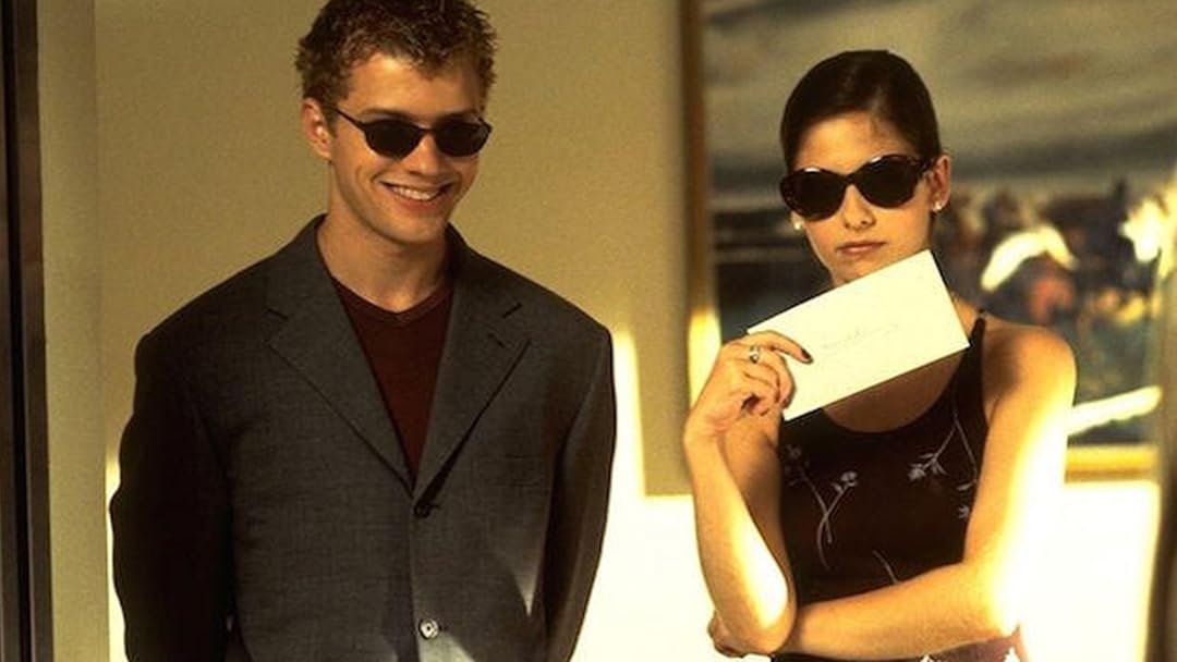 Ryan Phillippe and Sarah Michelle Gellar in a Cruel Intentions photo