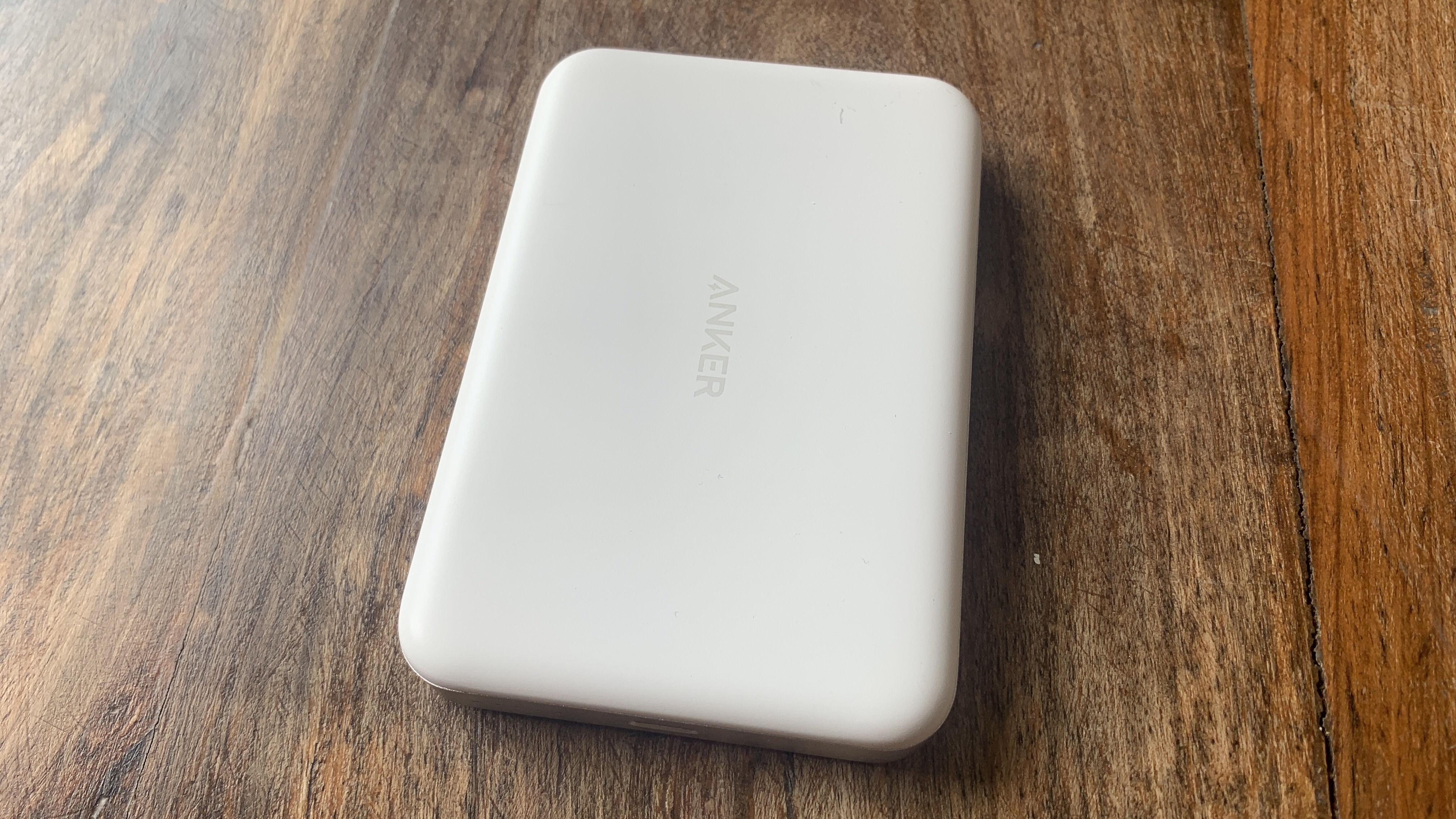 Anker MagGo 10K, slim Power Bank
