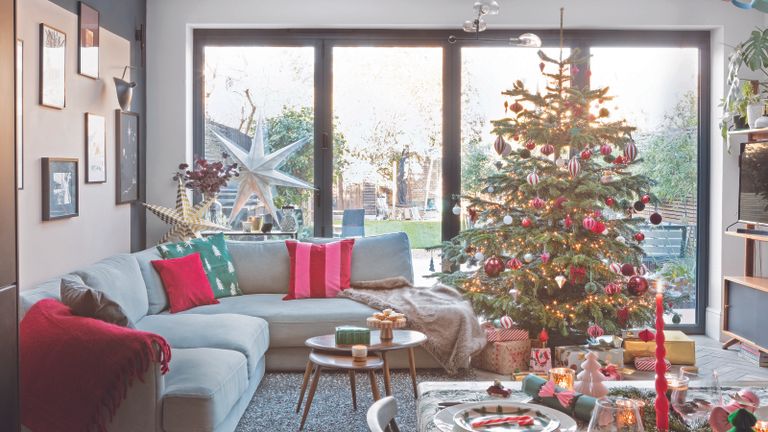 How To Choose And Care For A Real Christmas Tree | Ideal Home