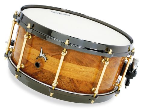 The 14" rimu gives an excellent attack, balanced by a warm tone